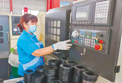 河南盛鑫五金制品 小配件铸就致富路